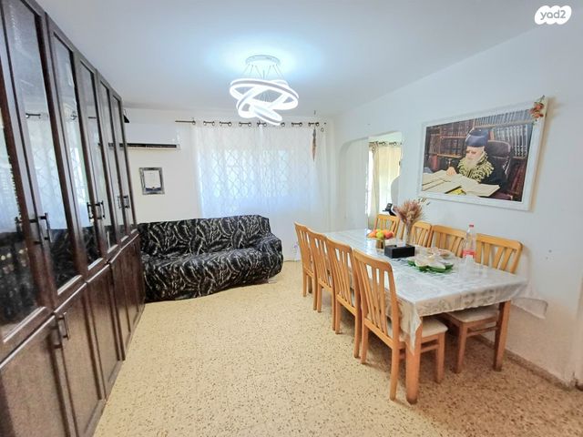 רחבת גדעון בן יואש 10