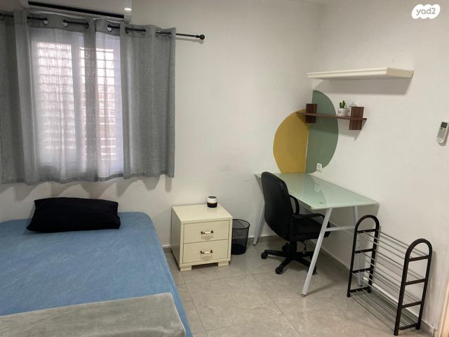 דירה, שכונה ב', באר שבע