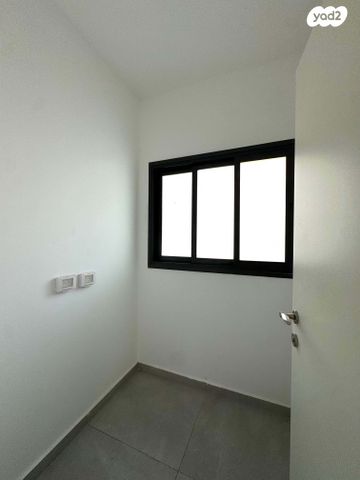 דירת גן, מרכז, כפר סבא