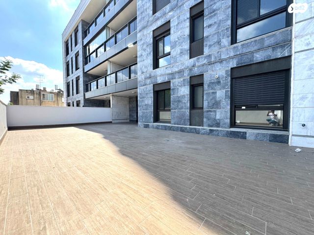 דירת גן, מרכז, כפר סבא