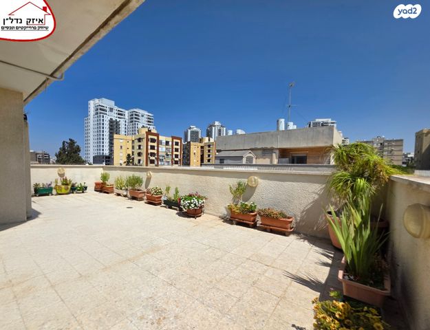 גג/ פנטהאוז, הרב יחבוב, לב המושבה / מרכז העיר, פתח תקווה