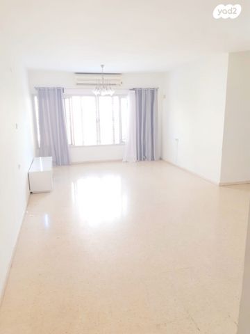 דירה, טשרניחובסקי 5, מרכז העיר דרום, נתניה