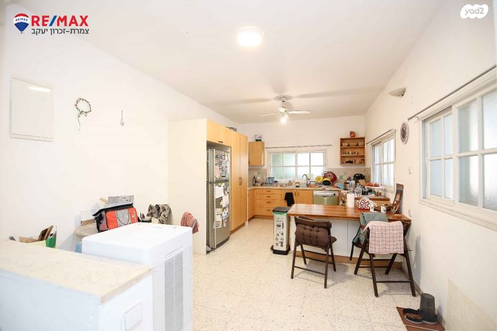 דו משפחתי, טרומפלדור, נווה רמז, זכרון יעקב