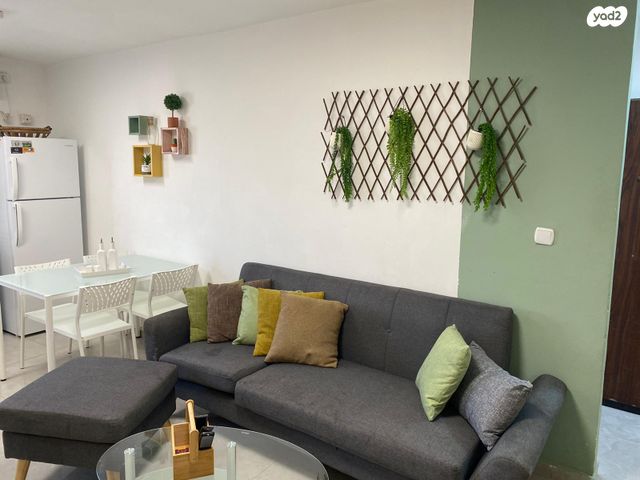 דירה, שכונה ב', באר שבע