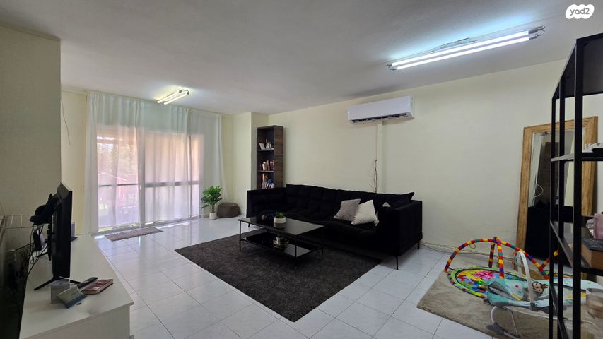 דירת גן, נץ, שאר העיר, צפת