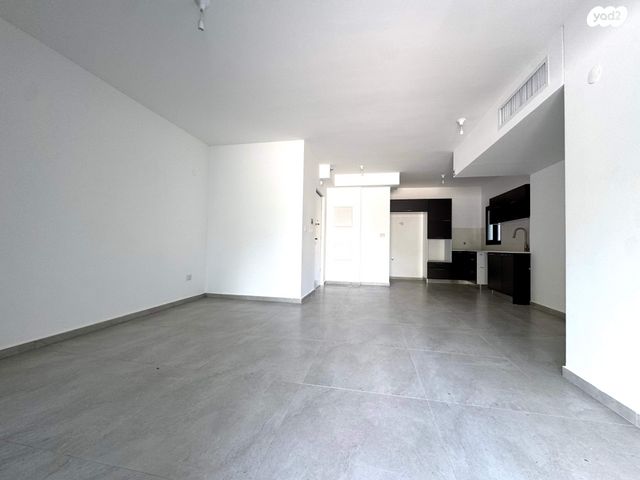 דירת גן, מרכז, כפר סבא