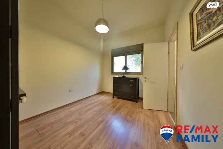 דו משפחתי, הרב קוק 31, מוצקין הותיקה, קרית מוצקין