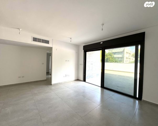 דירת גן, מרכז, כפר סבא