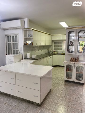 בית פרטי/ קוטג', נימרוב, ממשלתית, לוד