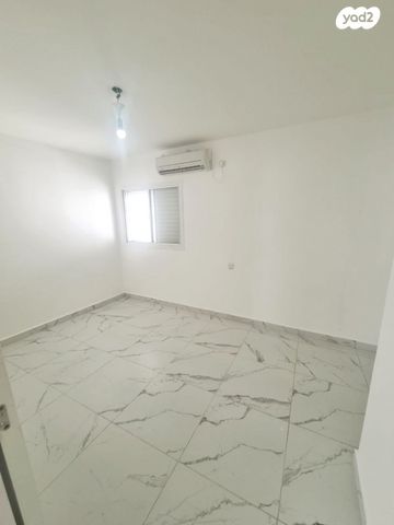 דירה, המצביאים, נאות יצחק, לוד