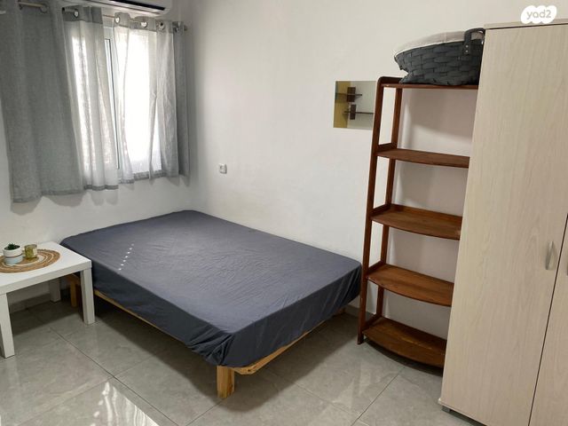 דירה, שכונה ב', באר שבע