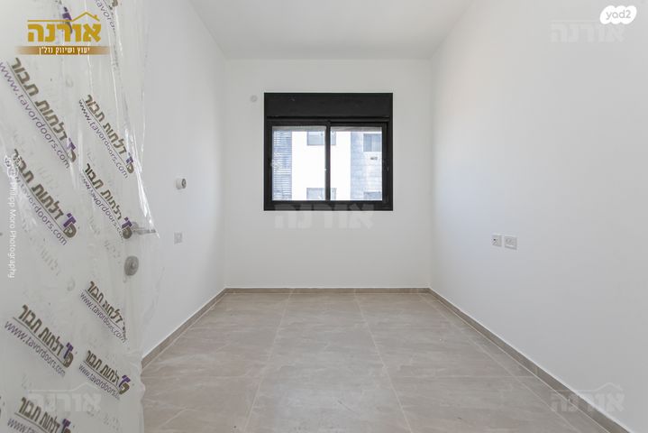 גג/ פנטהאוז, הכלניות, טירת כרמל