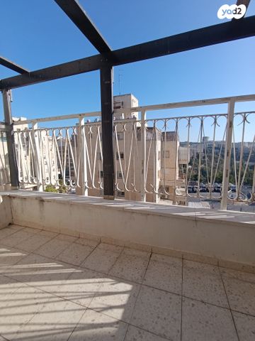 דירה, הרב פנחס קהתי, אזור תעשיה גבעת שאול, ירושלים