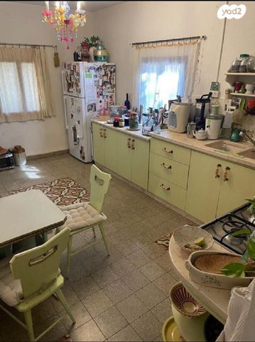 בית פרטי/ קוטג', ראש פינה