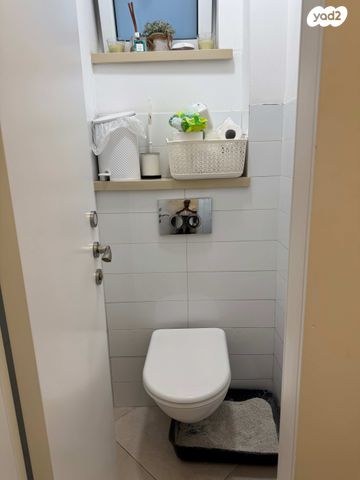 דירה, הרי הגולן, הרצליה