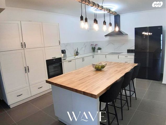 דירה, האגמית, החותרים, טירת כרמל