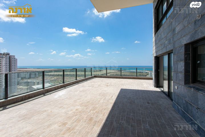 גג/ פנטהאוז, הכלניות, טירת כרמל