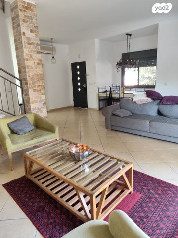 בית פרטי/ קוטג', מזכרת בתיה