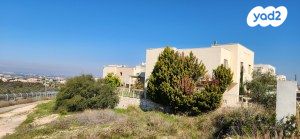 דו משפחתי, שערי תקווה