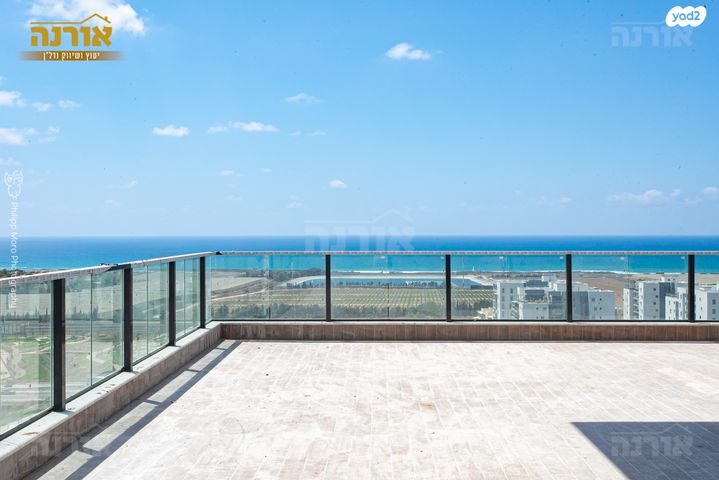 גג/ פנטהאוז, הכלניות, טירת כרמל