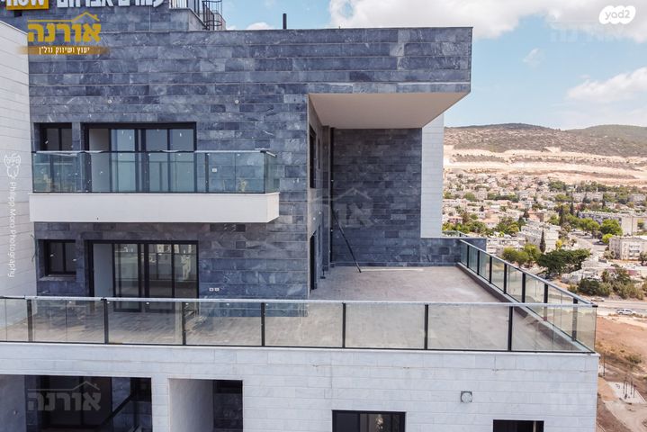 גג/ פנטהאוז, הכלניות, טירת כרמל