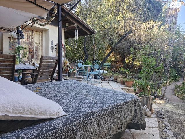 בית פרטי/ קוטג', ראש פינה