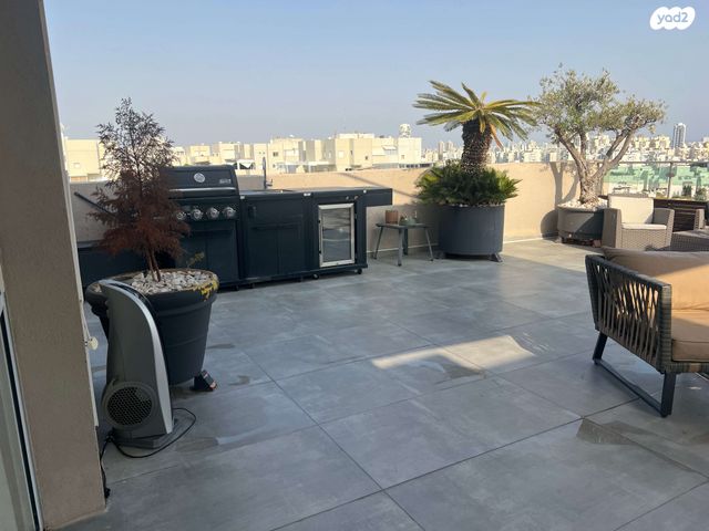 גג/ פנטהאוז, נאות שקמה, ראשון לציון