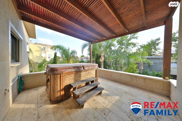 דו משפחתי, הרב קוק 31, מוצקין הותיקה, קרית מוצקין