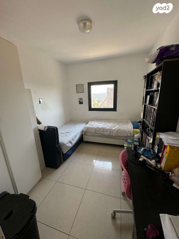 דירה, משה זילברג, בית וגן, ירושלים