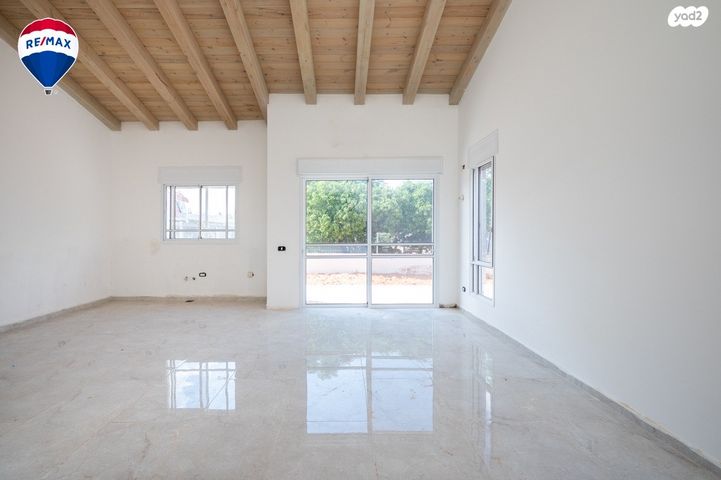 בית פרטי/ קוטג', פרדס חנה כרכור