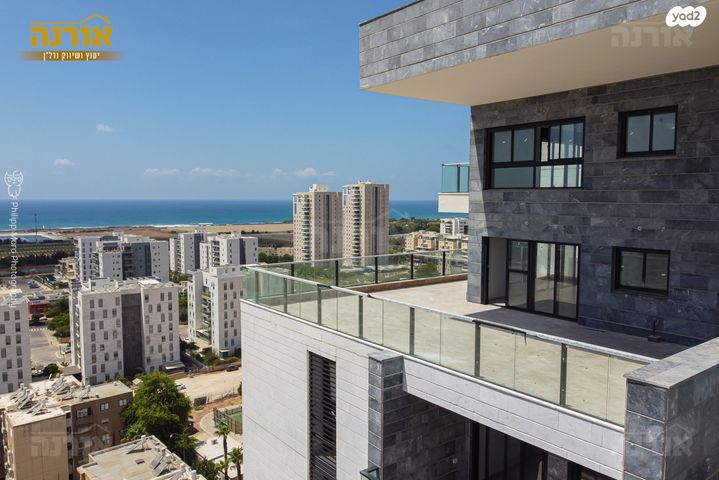 גג/ פנטהאוז, הכלניות, טירת כרמל