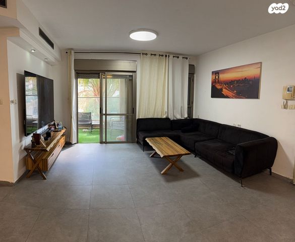 שדרות האלונים 