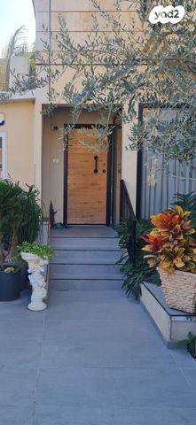 בית פרטי/ קוטג', נעמה, נווה דקלים, ראשון לציון