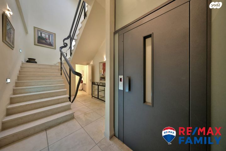 דו משפחתי, הרב קוק 31, מוצקין הותיקה, קרית מוצקין