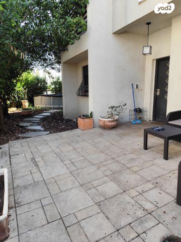 בית פרטי/ קוטג', מזכרת בתיה