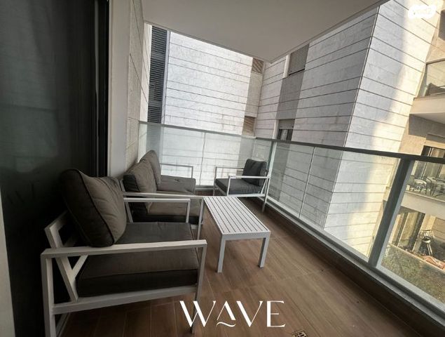 דירה, האגמית, החותרים, טירת כרמל