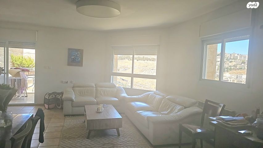 דירה, נחמה 8, חומת שמואל, הר חומה, ירושלים