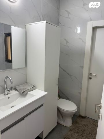 דירה, שדרות האלונים, פארק המושבה, באר יעקב