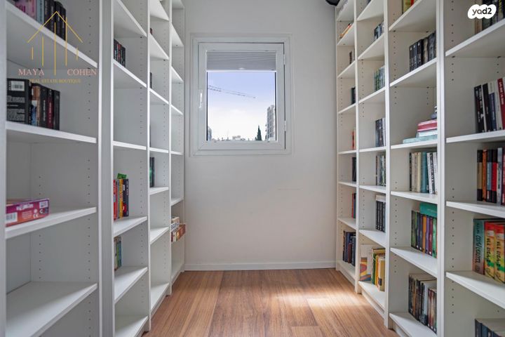 גג/ פנטהאוז, ב' / צפון מערב העיר, רחובות