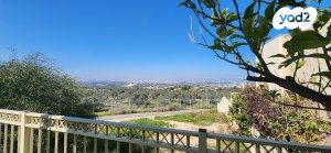 דו משפחתי, שערי תקווה