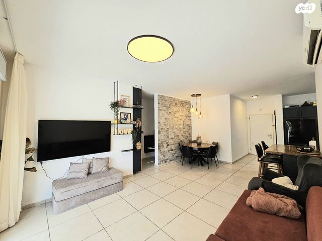 דירה, נתיבות