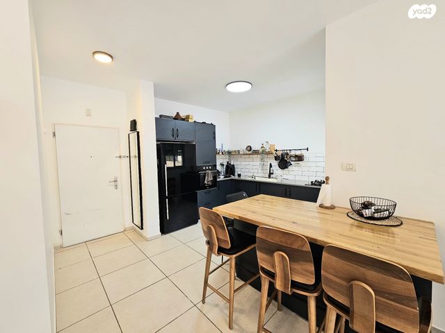 דירה, נתיבות