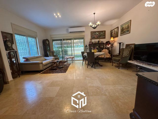 בית פרטי/ קוטג', רמת חן, רמת גן