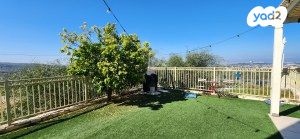 דו משפחתי, שערי תקווה