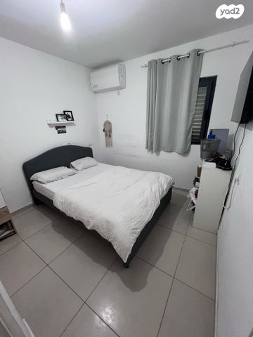 דירה, הר סיני, אור עקיבא