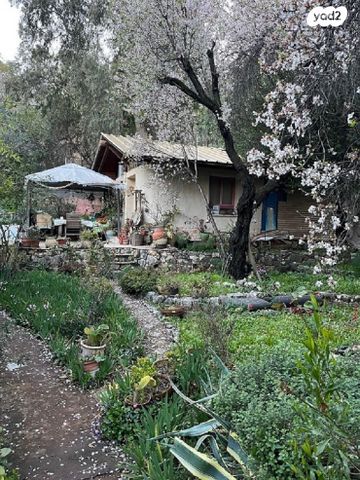 בית פרטי/ קוטג', ראש פינה