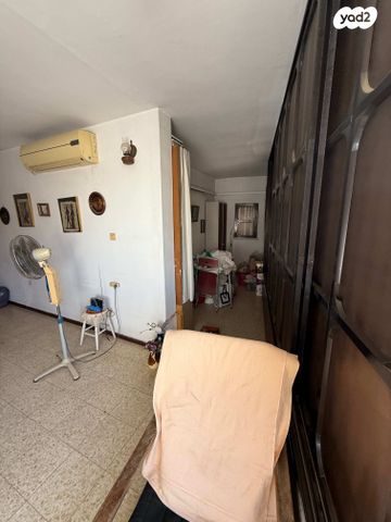 דירה, פני הגבעה 11, שכונת גפן, רמת גן