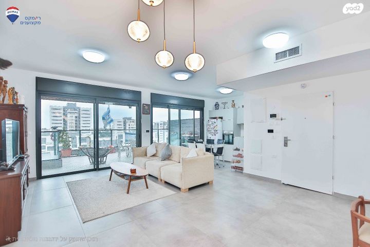 גג/ פנטהאוז, מור, אור ים, אור עקיבא