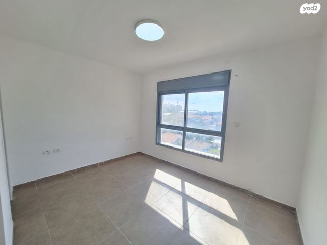 דירה, שדרות מנחם בגין, גבעת אולגה, חדרה