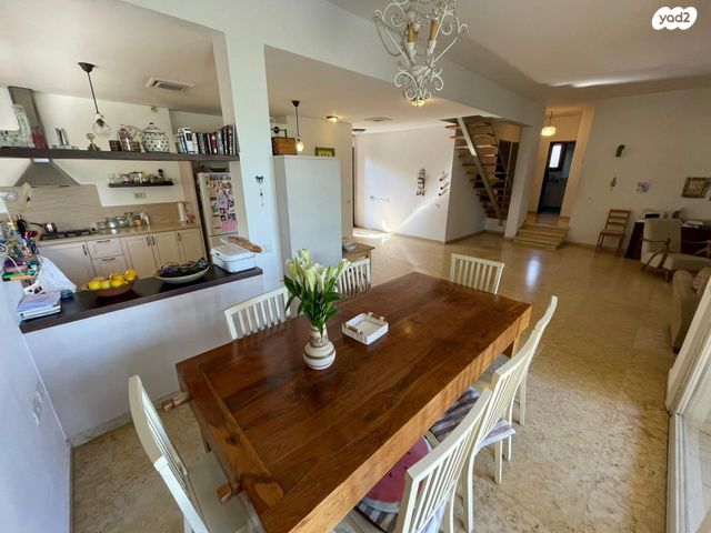 בית פרטי/ קוטג', גיאה